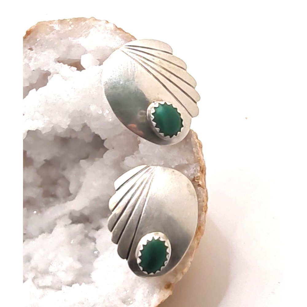 Artisan Navajo signed Sterling Silver Malachite Earrings arrings. Rare find.